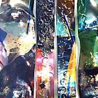 ©Lisa Chernoff - Pompous Glass